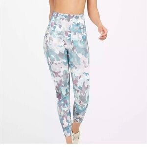 SPANX 50209R Women Sz S Painted Camo Pink Multi Active Printed 7/8 Leggings NWT